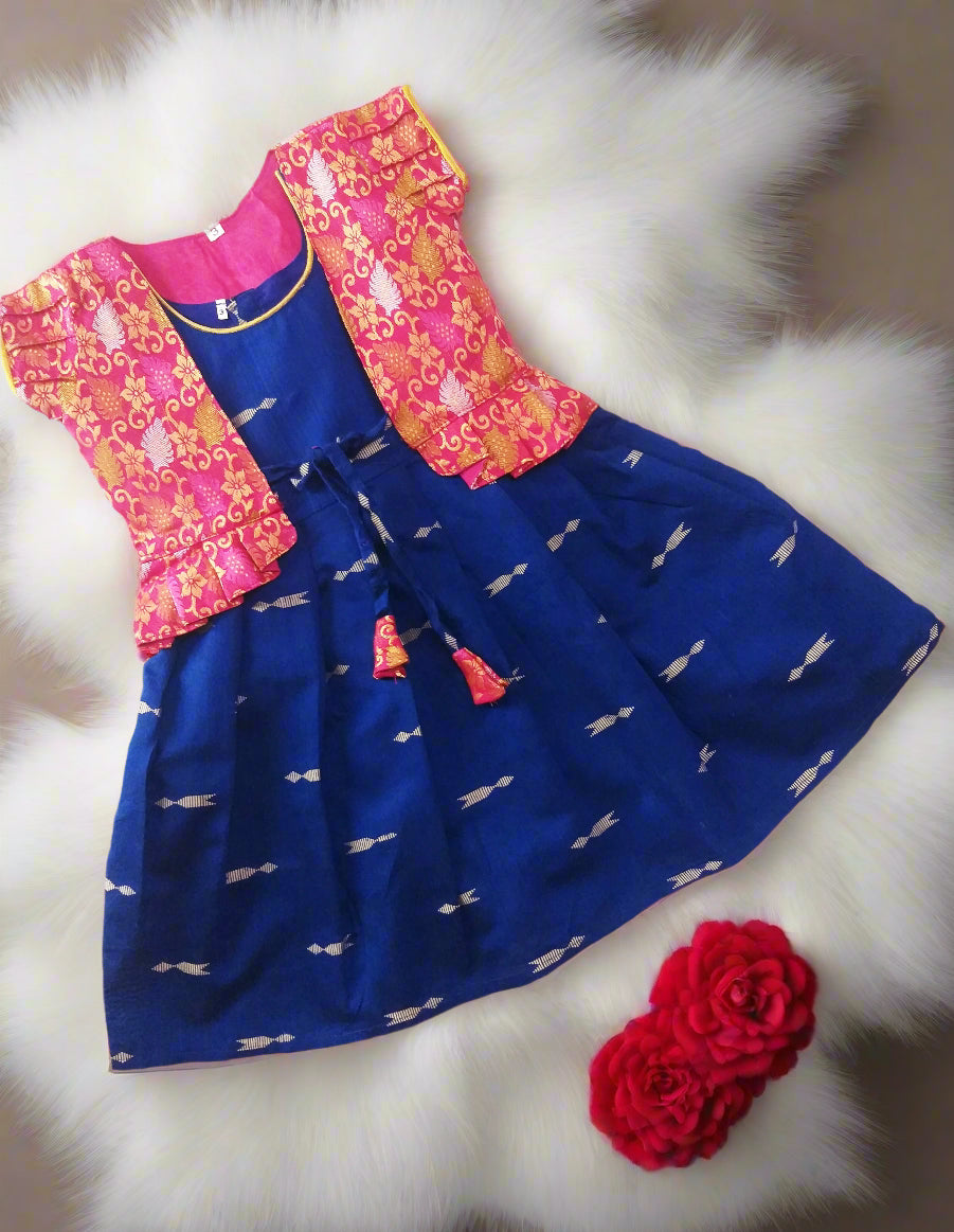 Shop this navy blue frock with golden arrow motifs and pink brocade jacket for girls. A perfect ethnic outfit for parties, weddings, and festivals — available in sizes 1 to 7 years.